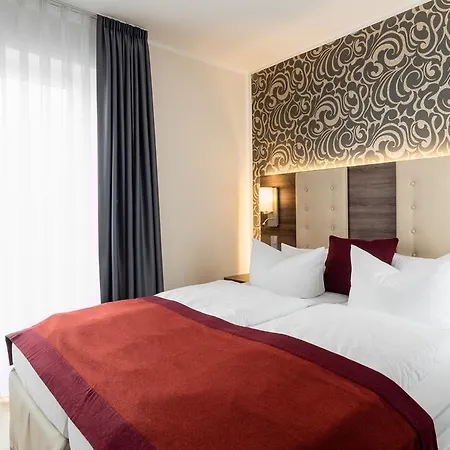 Deutsches Haus Hotel 3*