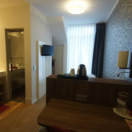 Deutsches Haus 3* Bonn