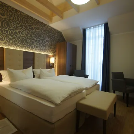 Ξενοδοχείο Deutsches Haus 3*
