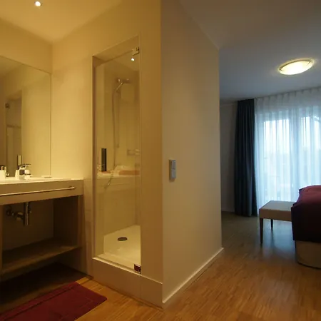Отель Deutsches Haus Бонн