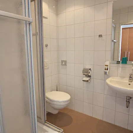 Deutsches Haus Отель Бонн