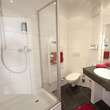 Deutsches Haus 3* Bonn