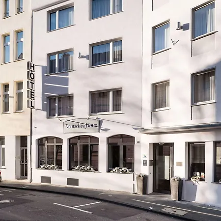 Deutsches Haus Hotel 3*