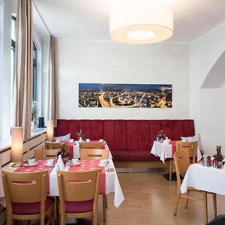 Deutsches Haus 3*