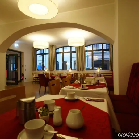 Deutsches Haus 3* Bonn