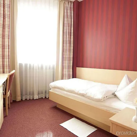 Deutsches Haus Hotel 3*