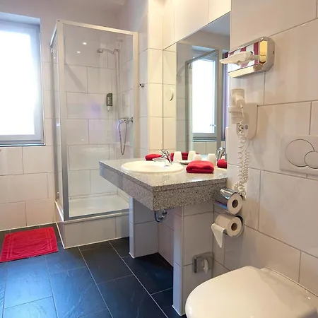 Hotel Deutsches Haus 3*