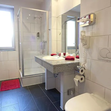 Hotel Deutsches Haus 3*