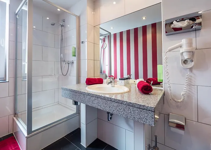 호텔 Deutsches Haus 3*