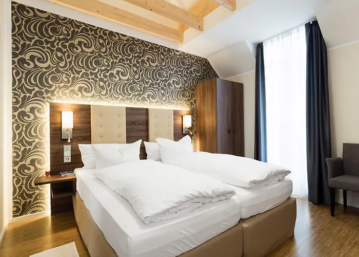 Hotel Deutsches Haus 3*