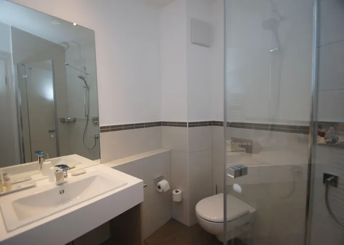 Deutsches Haus 호텔 본