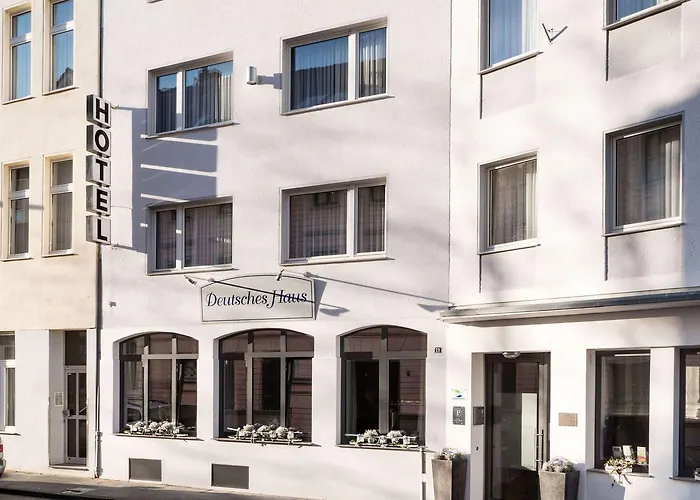 Deutsches Haus 호텔 3*